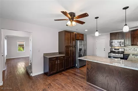 Entry Way - 7421 Case Ave, Mentor, OH 44060 photo 2 of 2
