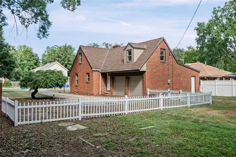 Exterior - 7421 Case Ave, Mentor, OH 44060 photo 8 of 12