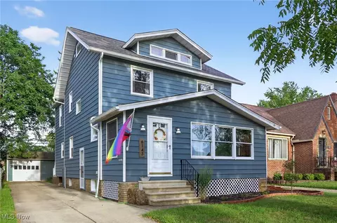 6143 Wareham Dr, Parma, OH 44129