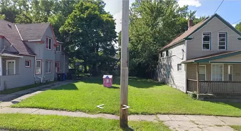 9626 Bessemer Ave, Cleveland, OH 44104