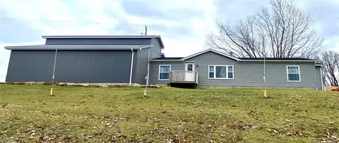 320 Hickman Rd, Waterford, OH 45786