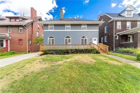 1839 Farmington Rd, East Cleveland, OH 44112