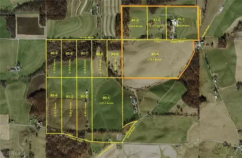 Lewis Road, Kensington, OH 43945