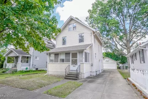 1118 Neptune Ave, Akron, OH 44301
