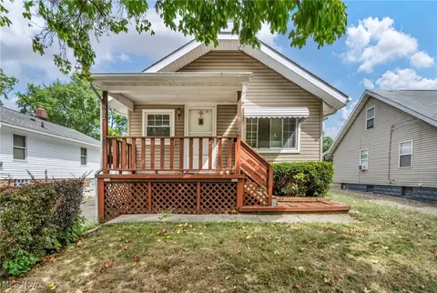 897 Eva Ave, Akron, OH 44306