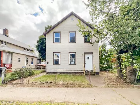 3131 Seymour Ave, Cleveland, OH 44113