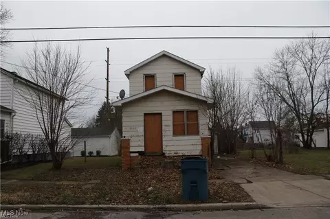 3326 Camden Ave, Lorain, OH 44055
