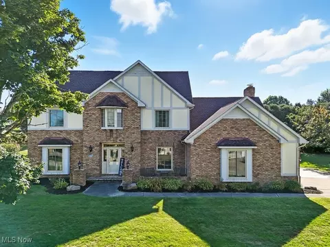 1101 Partridge Dr, Wadsworth, OH 44281