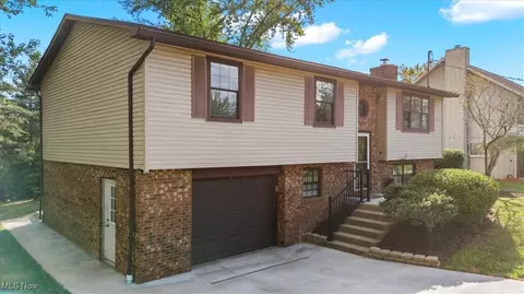 1406 Lancaster St, Marietta, OH 45750