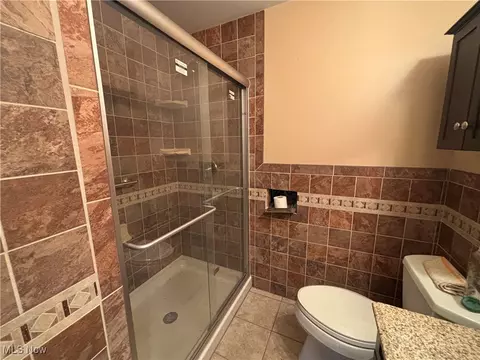 4912 Hillside Rd, Independence, OH 44131 photo 9