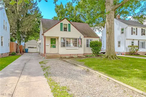 21445 Northwood Ave, Fairview Park, OH 44126