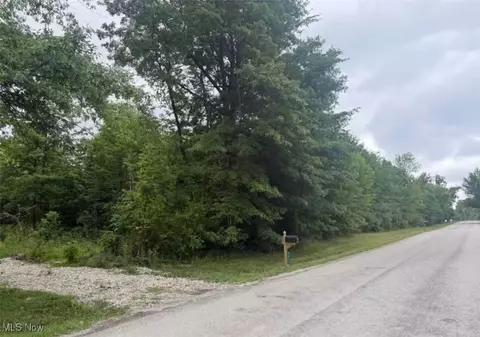 4853 Rockwell Rd, Ashtabula, OH 44004 photo 2
