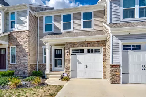 1113 Meadow Run, Copley, OH 44321