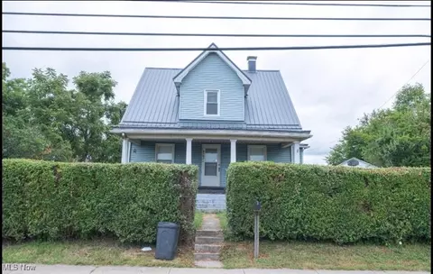 3161 Pennsylvania Ave, Weirton, WV 26062