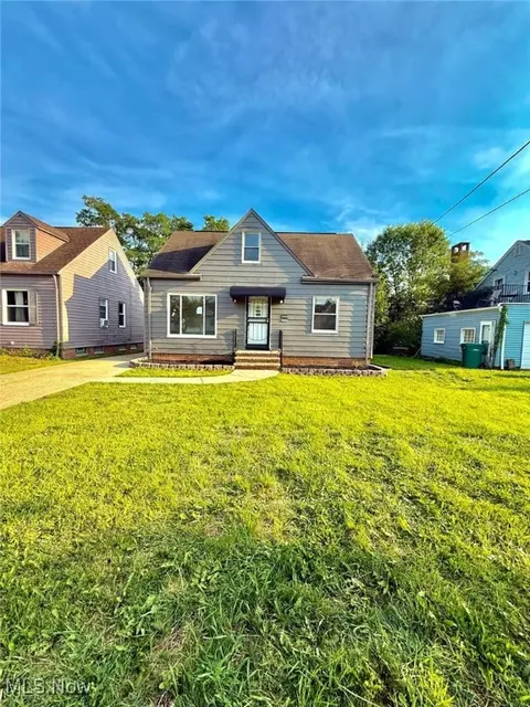 15410 Turney Rd, Maple Heights, OH 44137