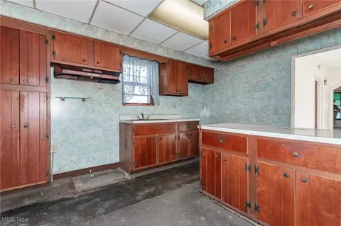 Kitchen - 1325 W 4th St, Ashtabula, OH 44004 photo 3 of 3
