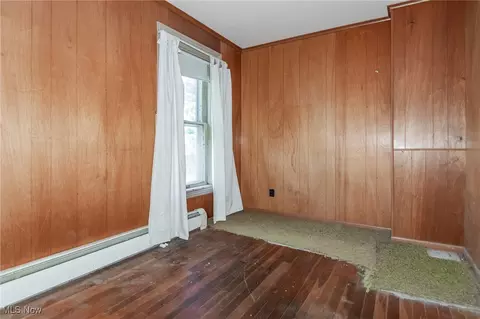 Bedroom - 1325 W 4th St, Ashtabula, OH 44004 photo 8 of 8