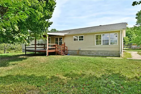 2728 Sodom Hutchings Rd, Fowler, OH 44418
