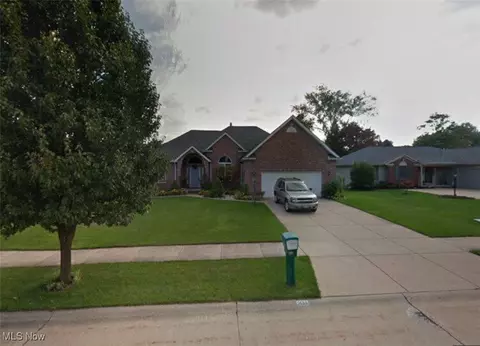 3486 Magnolia Dr, Seven Hills, OH 44131