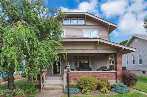 620 N 9 St, Cambridge, OH 43725