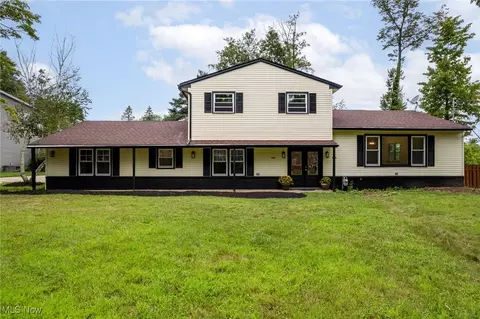 345 Roshon Dr, Medina, OH 44256