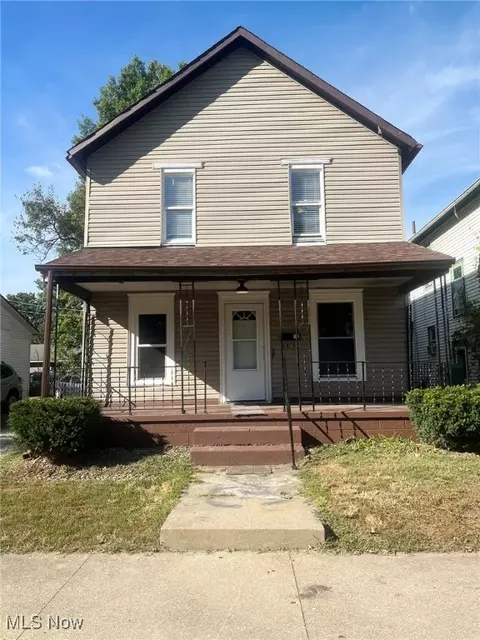 405 Front Ave SW, New Philadelphia, OH 44663
