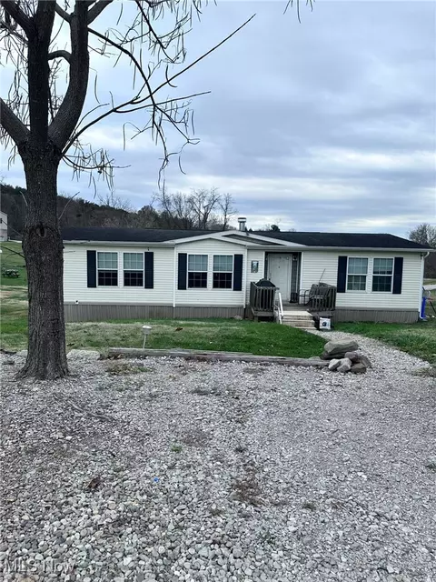 116 Homewood Rd, Parkersburg, WV 26101