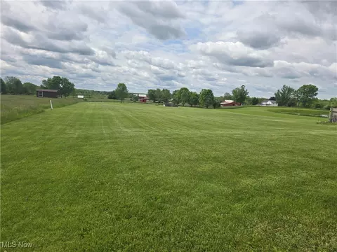 Exterior - 377 County Road 40, Sullivan, OH 44880 photo 6 of 7