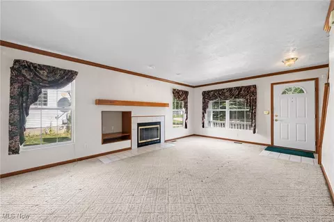 116 Middle Post Pt, Chardon, OH 44024 photo 4