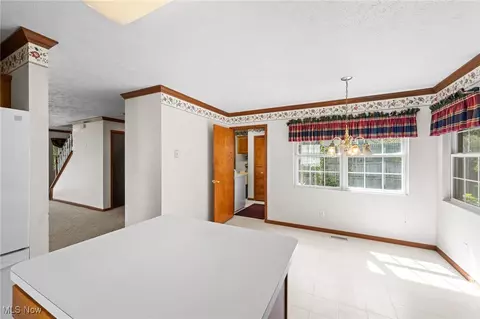 116 Middle Post Pt, Chardon, OH 44024 photo 7