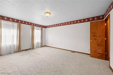 116 Middle Post Pt, Chardon, OH 44024 photo 12