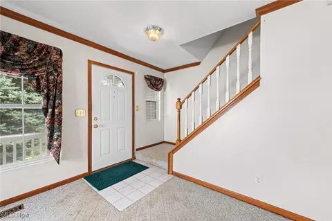 116 Middle Post Pt, Chardon, OH 44024 photo 2