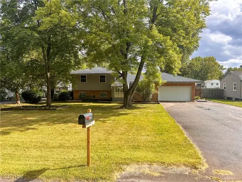 3744 Valacamp Ave SE, Warren, OH 44484