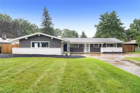 24461 Westwood Rd, Westlake, OH 44145