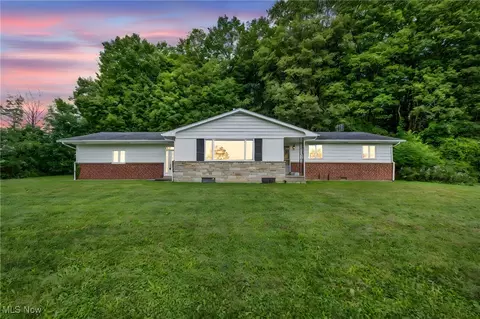 14040 Hale Rd, Burton, OH 44021