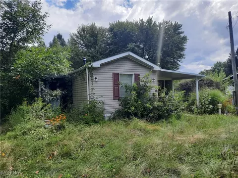 6970 William Ave, Williamsfield, OH 44093