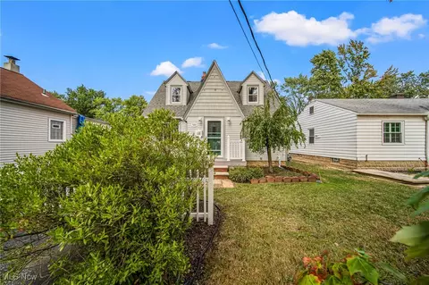 555 Stevens Blvd, Eastlake, OH 44095