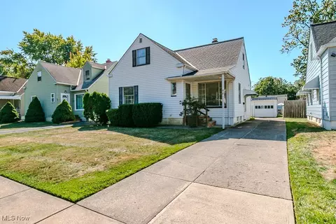 418 E 274th St, Euclid, OH 44132