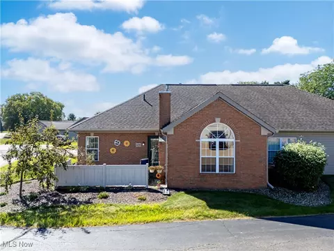 4356 Hunters Chase Ln, Wooster, OH 44691