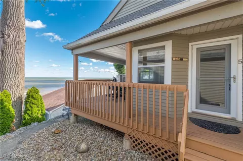 13011 W Lake Rd #5A, Vermilion, OH 44089