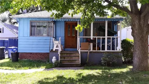 4213 Brookside Blvd, Cleveland, OH 44135