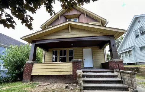 2160 12th St SW, Akron, OH 44314