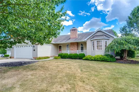 1960 Summerchase Rd NE, Canton, OH 44721