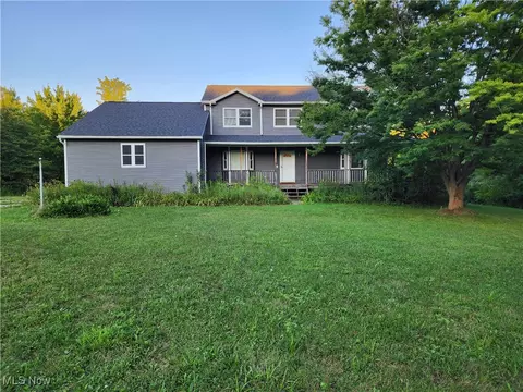 9045 Sandy Oaks Trl, Chardon, OH 44024