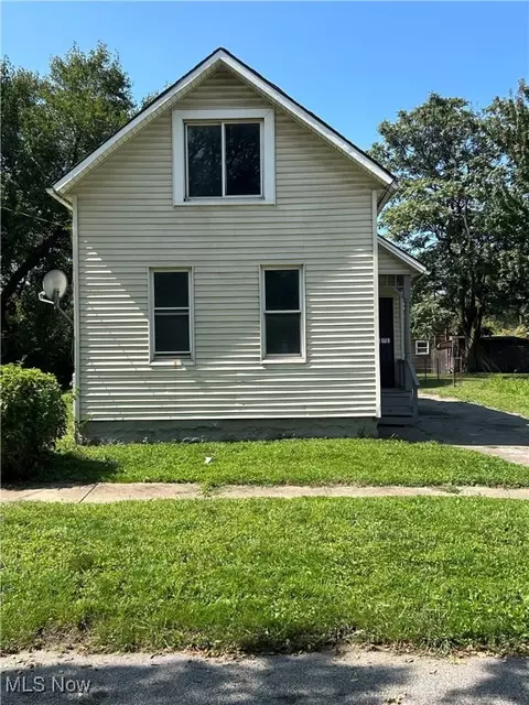 3088 Sawtell, Cleveland, OH 44127