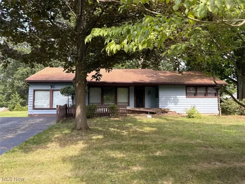 4227 Sheridan Rd, Youngstown, OH 44514