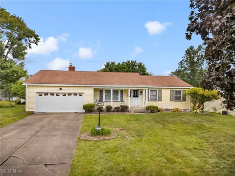 3941 S Schenley Ave, Youngstown, OH 44511