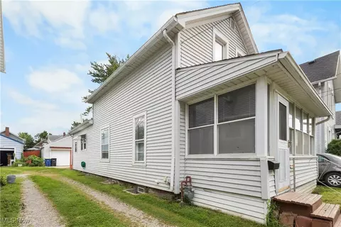 Other - 1733 W 7th St W, Ashtabula, OH 44004 photo 2 of 7