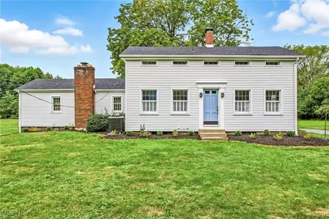 7515 N Palmyra Rd, Canfield, OH 44406