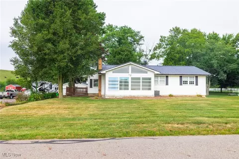 430 Bahler St SW, Sugarcreek, OH 44681